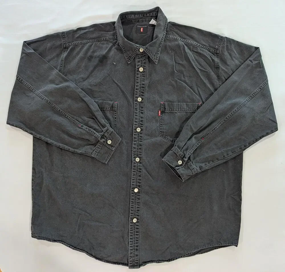 Vintage Levi's Shirt Mens 2XL Gray Denim Long Sleeve Button Up Hong Kong Casual